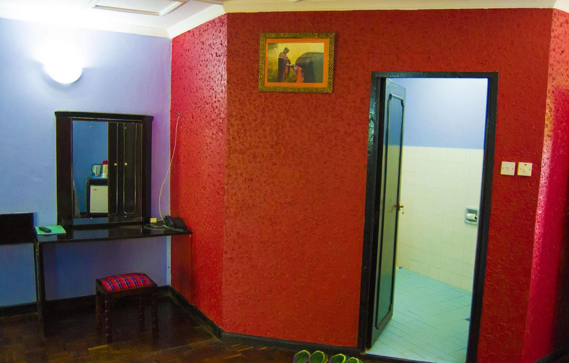 Blue Post Hotel Thika Exterior photo